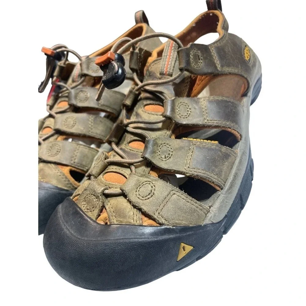 Keen Clearwater Men's CNX Leather Hiking Waterproof Sandals Green Size 11